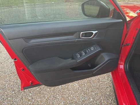 Used 2023 Honda Civic Sport image 14