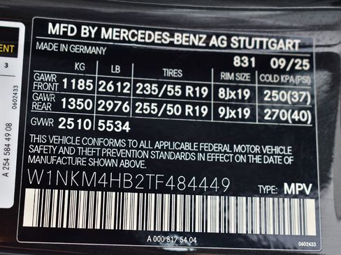 Used 2026 Mercedes-Benz GLC 300 4MATIC image 35