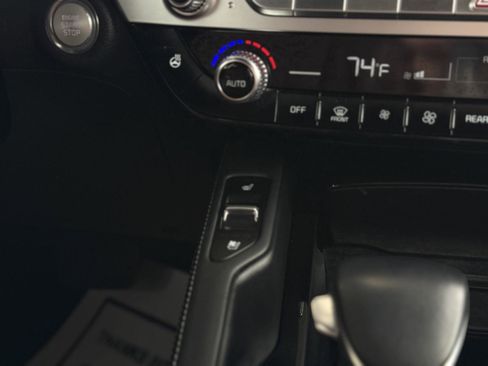 Used 2023 Kia Telluride EX w/ EX Captain's Chair Package AWD/4WD image 19