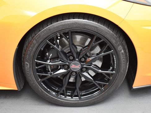 Used 2024 Chevrolet Corvette Stingray Premium Conv w/ Z51 Performance Package RWD image 41