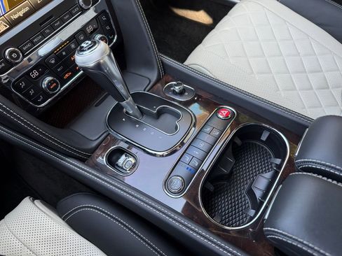 Used 2018 Bentley Flying Spur S V8 image 28