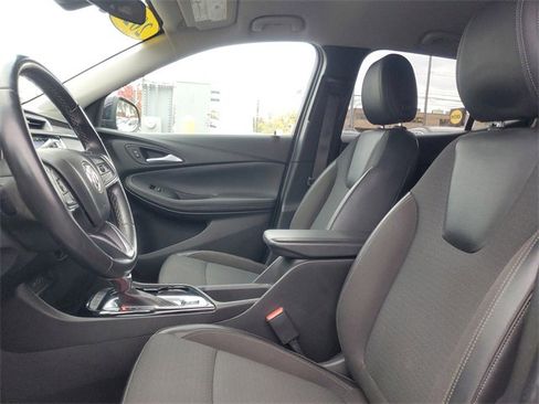 Used 2020 Buick Encore GX Preferred w/ Cold Weather Comfort Package image 12