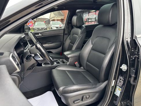 Used 2021 Kia Sportage S image 2