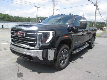 New 2025 GMC Sierra 2500 SLT w/ SLT Premium Package