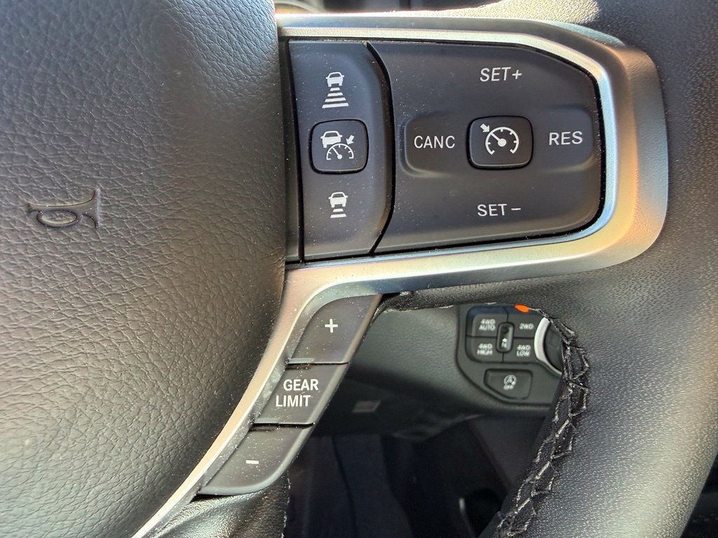 Used 2025 RAM 1500 Big Horn AWD/4WD image 17