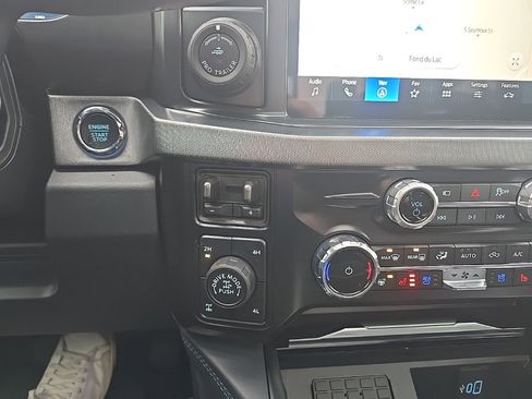 Used 2026 Ford F250 Platinum w/ Tremor Off-Road Package image 19