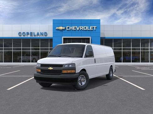 New 2026 Chevrolet Express 2500 Extended RWD image 8