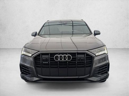 Used 2021 Audi Q7 3.0T Prestige image 2