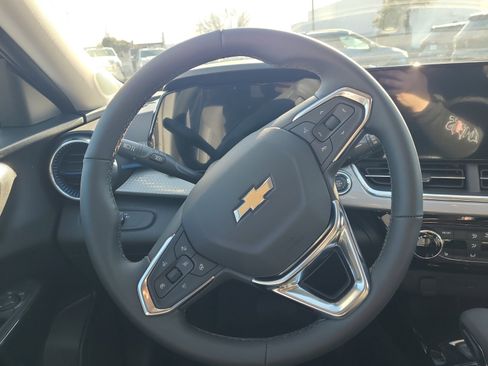 New 2026 Chevrolet Trax LT w/ LT Convenience Package image 16