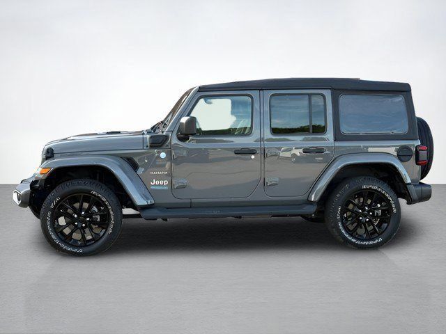 Used 2021 Jeep Wrangler Unlimited Sahara w/ Cold Weather Group AWD/4WD image 6