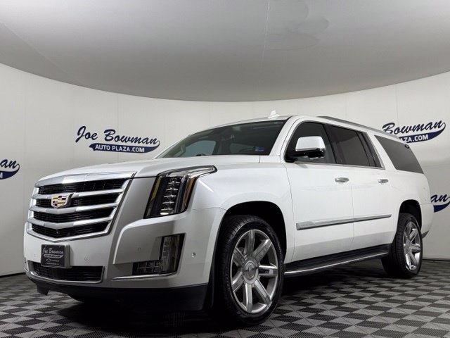 Used 2020 Cadillac Escalade ESV Premium Luxury AWD/4WD image 3