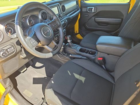 Used 2021 Jeep Wrangler Unlimited Sport AWD/4WD image 16