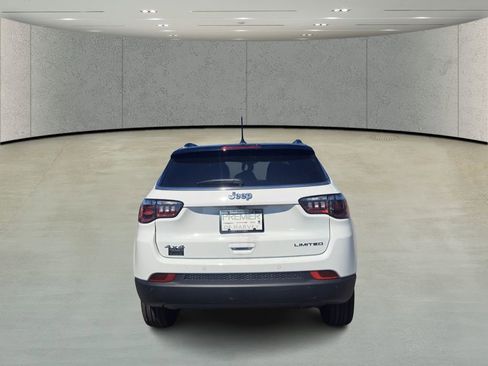 New 2026 Jeep Compass Limited image 5