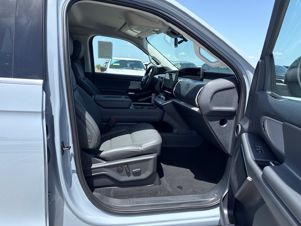 New 2027 Ford Expedition Max Active RWD image 21