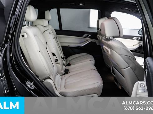 Used 2022 BMW X7 xDrive40i w/ M Sport Package image 21