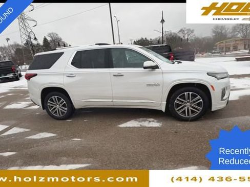 Used 2022 Chevrolet Traverse High Country w/ LPO, Floor Liner Package image 10