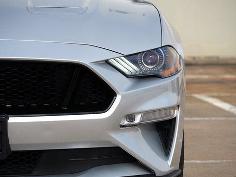 Used 2018 Ford Mustang GT Premium w/ Equipment Group 401A RWD image 20