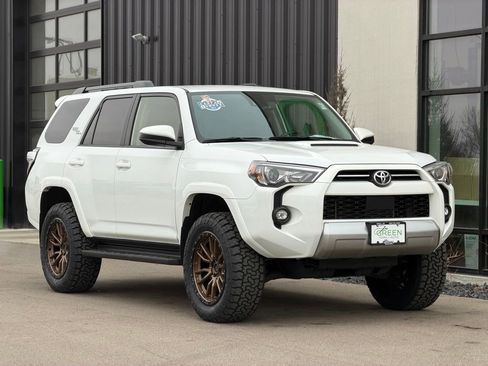 Used 2024 Toyota 4Runner TRD Off-Road image 4
