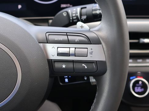 Used 2025 Hyundai Sonata SEL FWD image 27