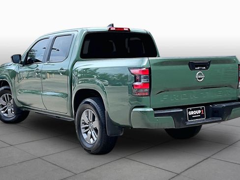 Certified 2025 Nissan Frontier SV RWD image 12