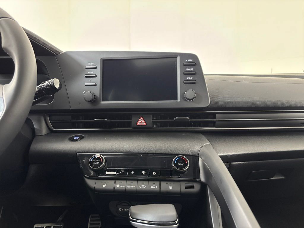 New 2026 Hyundai Elantra SEL Sport FWD image 23