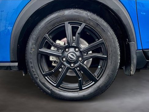 Used 2024 Nissan Kicks SR w/ SR Premium Package image 9