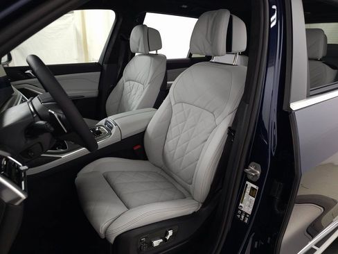Used 2026 BMW X7 xDrive40i image 13