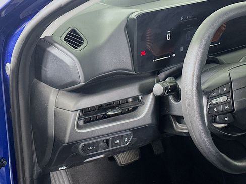 Used 2025 Kia K4 LXS image 17