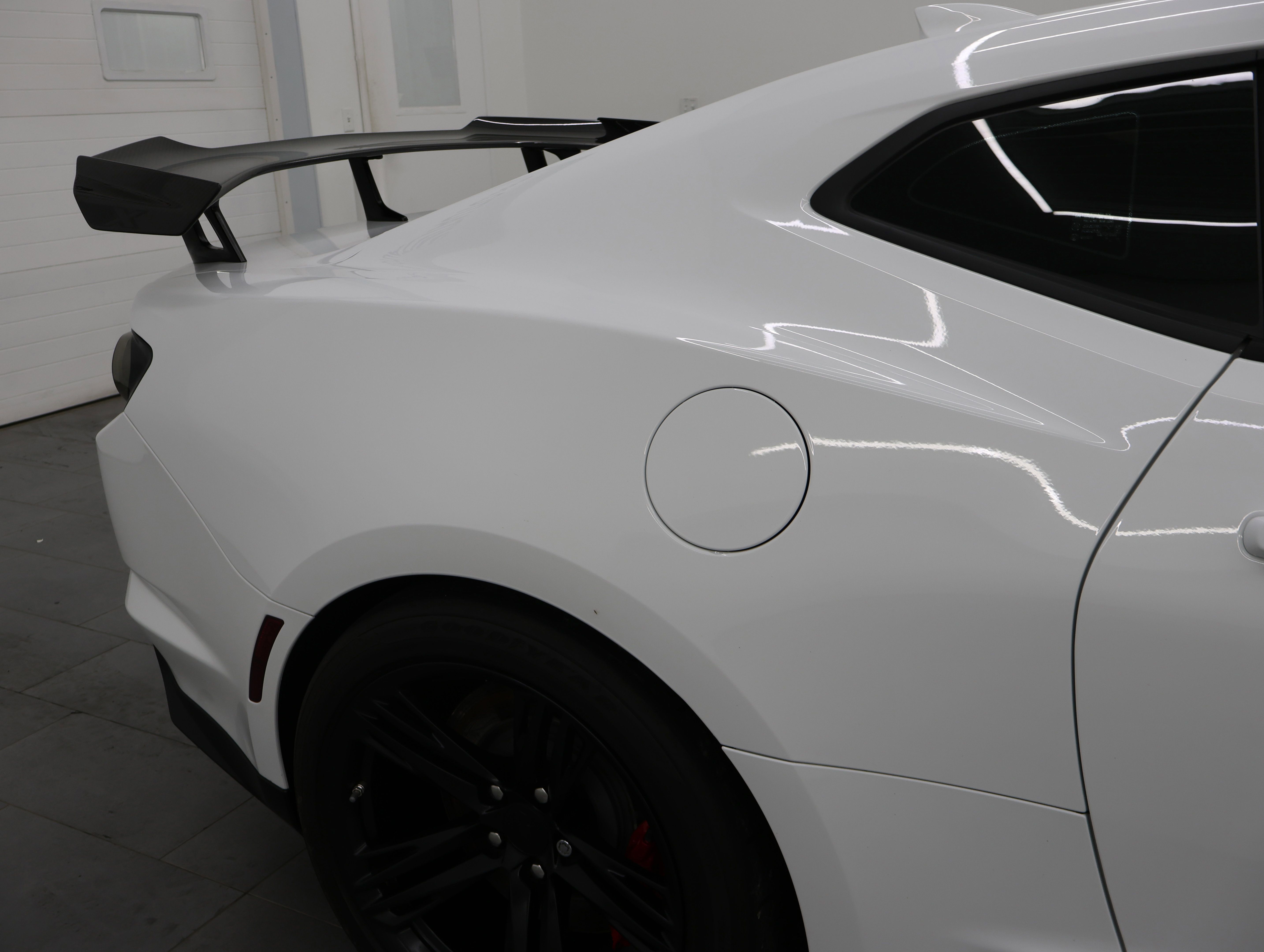 Used 2019 Chevrolet Camaro ZL1 RWD image 25