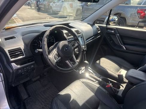 Used 2017 Subaru Forester 2.5i Touring image 9