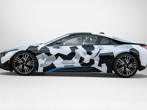 Used 2015 BMW i8 image 9