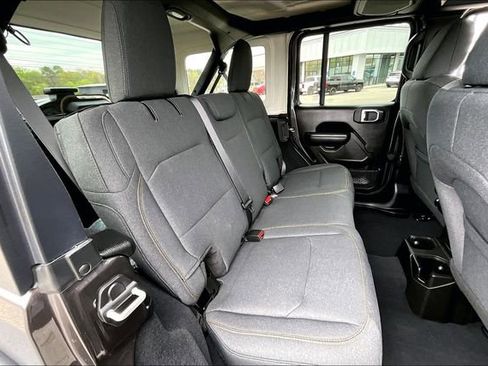 Used 2024 Jeep Wrangler Unlimited Sport AWD/4WD image 20