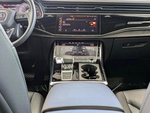 Used 2023 Audi Q7 2.0T Premium Plus w/ Premium Plus Package AWD/4WD image 16