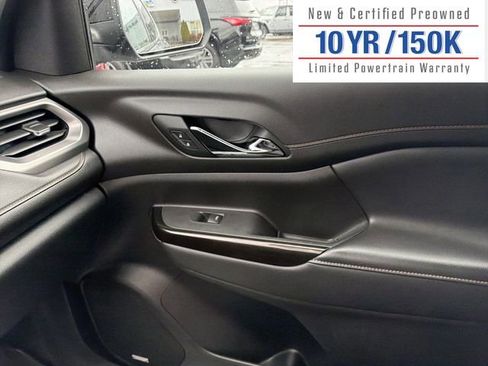 Used 2022 GMC Acadia AT4 image 24