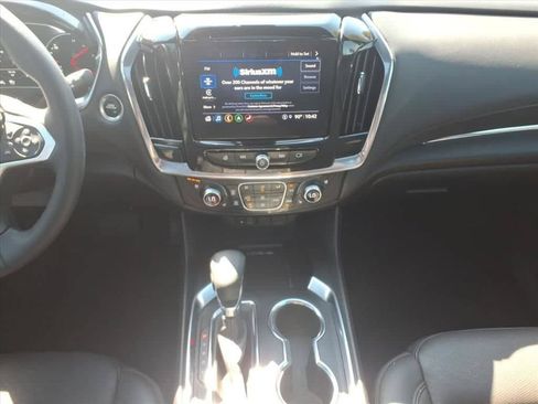 Used 2023 Chevrolet Traverse High Country AWD/4WD image 33