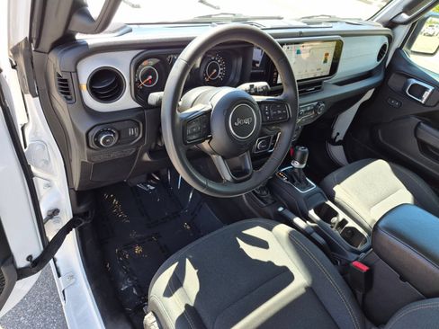 Used 2024 Jeep Wrangler Unlimited Sport AWD/4WD image 13