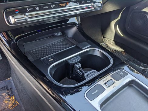 Used 2025 Mercedes-Benz CLA 250 image 25