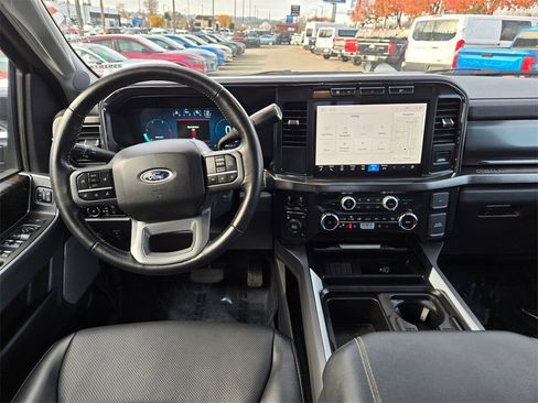 Used 2024 Ford F250 Lariat image 11