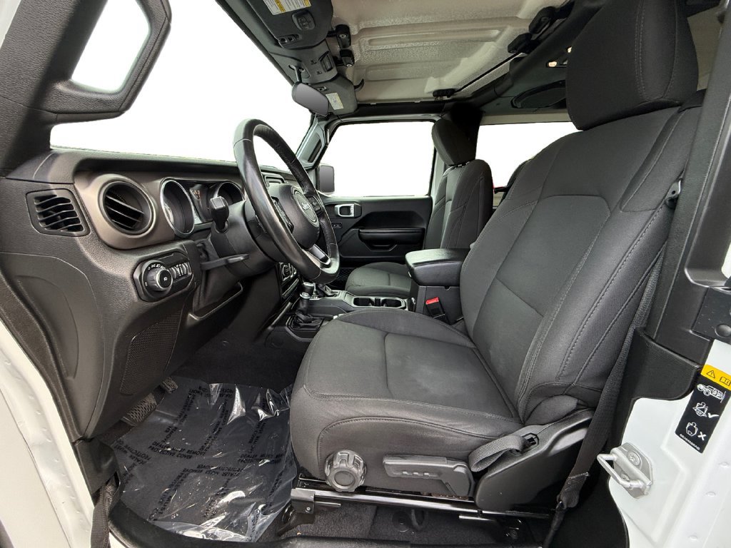 Used 2020 Jeep Wrangler Sport AWD/4WD image 9