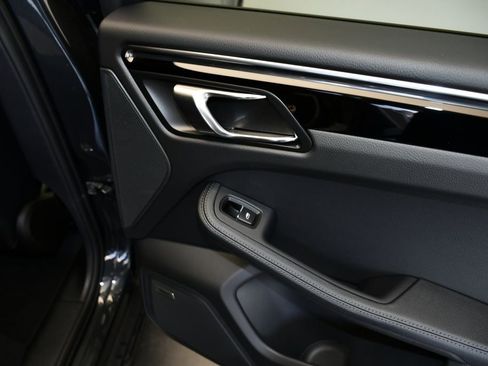 New 2026 Porsche Macan AWD/4WD image 28