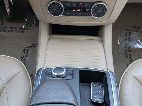 Used 2013 Mercedes-Benz ML 350 4MATIC image 19