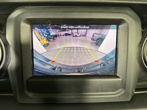 Used 2021 Jeep Wrangler Unlimited Sport image 7