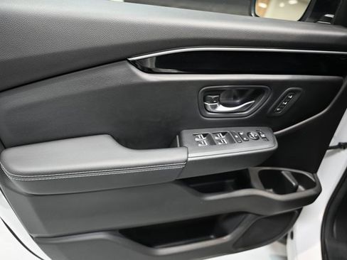 Used 2024 Honda Pilot Touring image 28