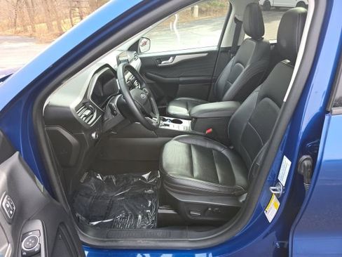 Certified 2022 Ford Escape SEL w/ Technology Package image 4