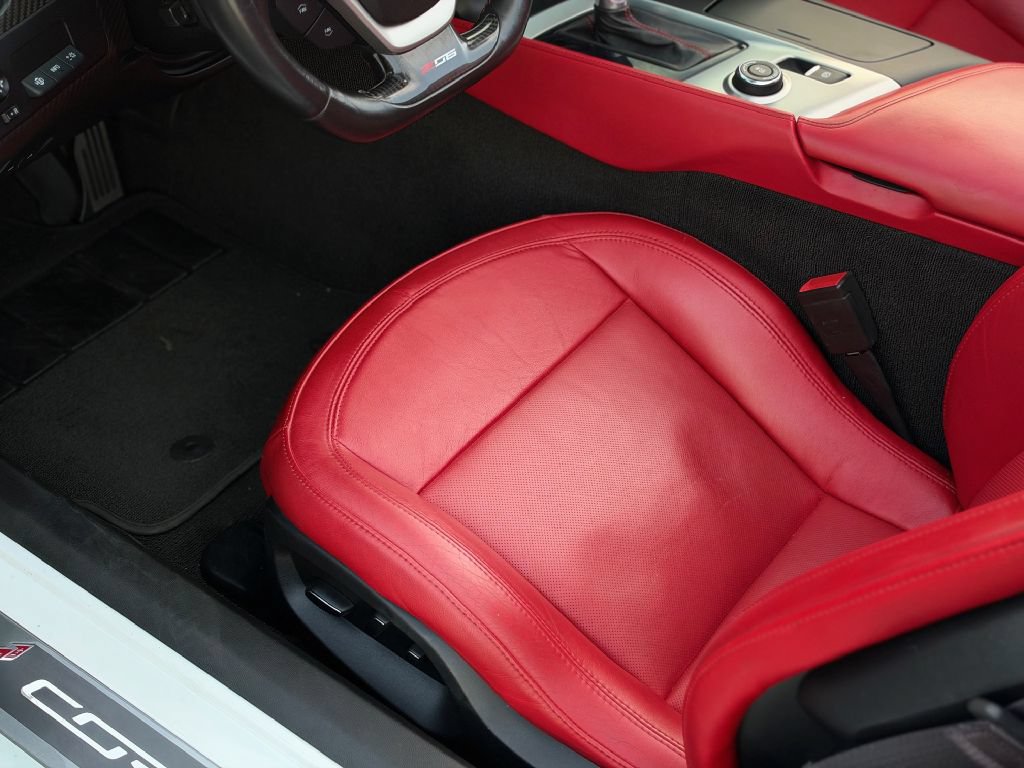 Used 2017 Chevrolet Corvette Z06 RWD image 16
