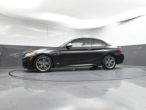 Used 2016 BMW M235i Coupe image 33