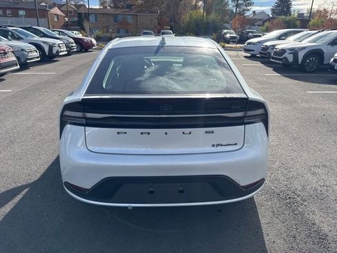 Used 2023 Toyota Prius Prime SE image 4