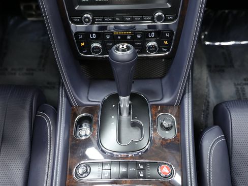 Used 2016 Bentley Flying Spur V8 AWD/4WD image 40