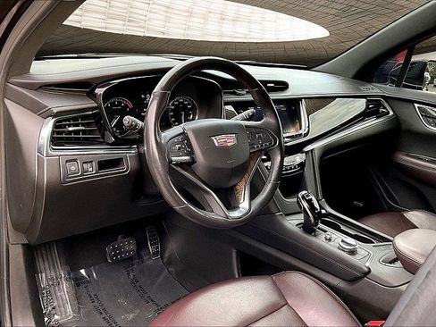Used 2020 Cadillac XT6 Premium Luxury image 13