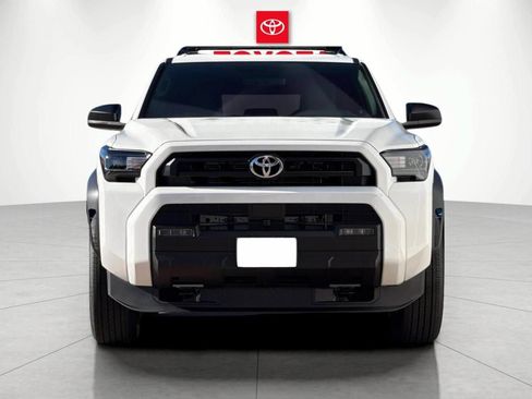 New 2026 Toyota 4Runner SR5 AWD/4WD image 7